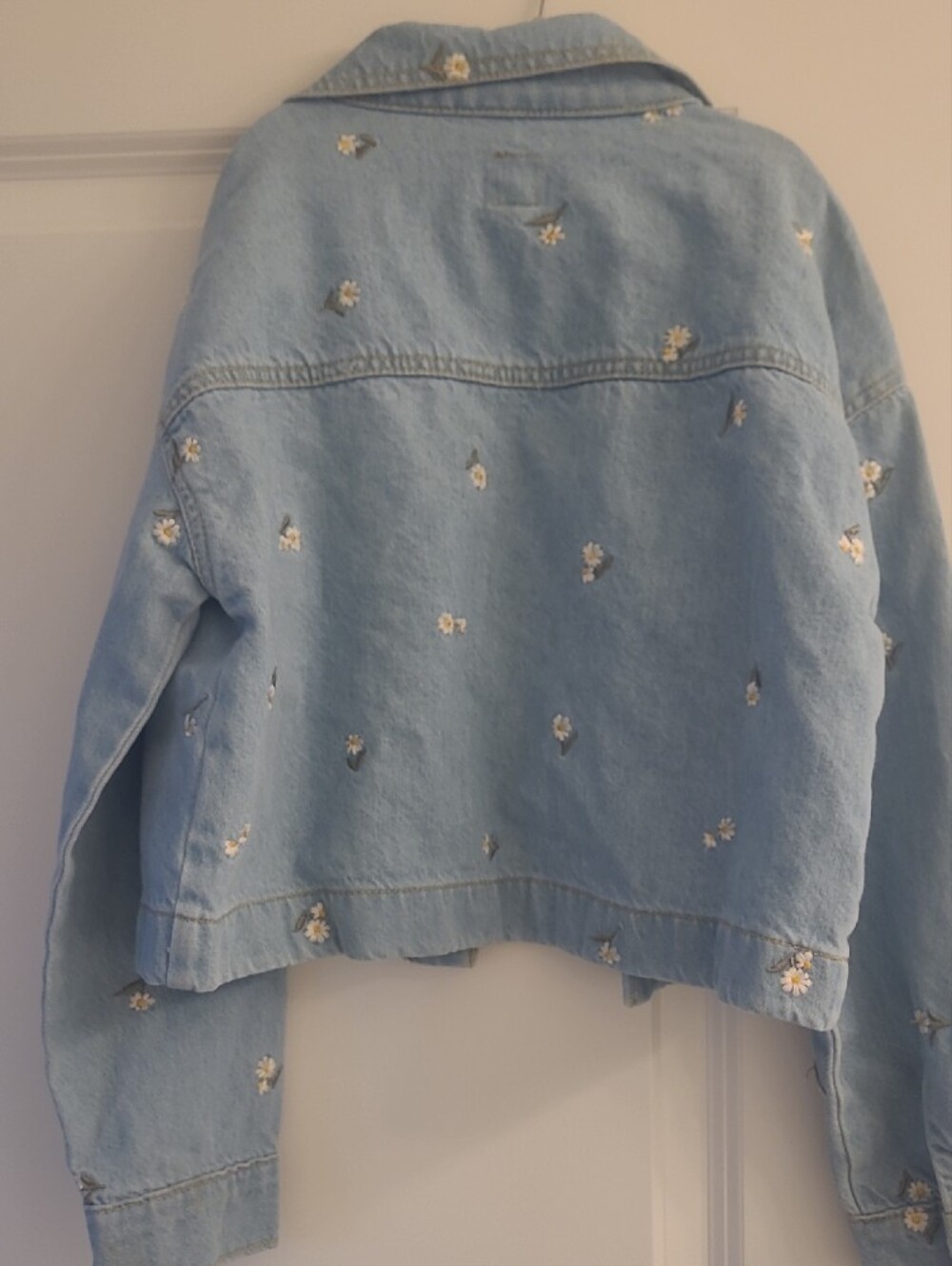 GAP Kids Girls Denim Jacket Floral Embroidered Daisys Light Blue Jean Jacket Med - Picture 11 of 14